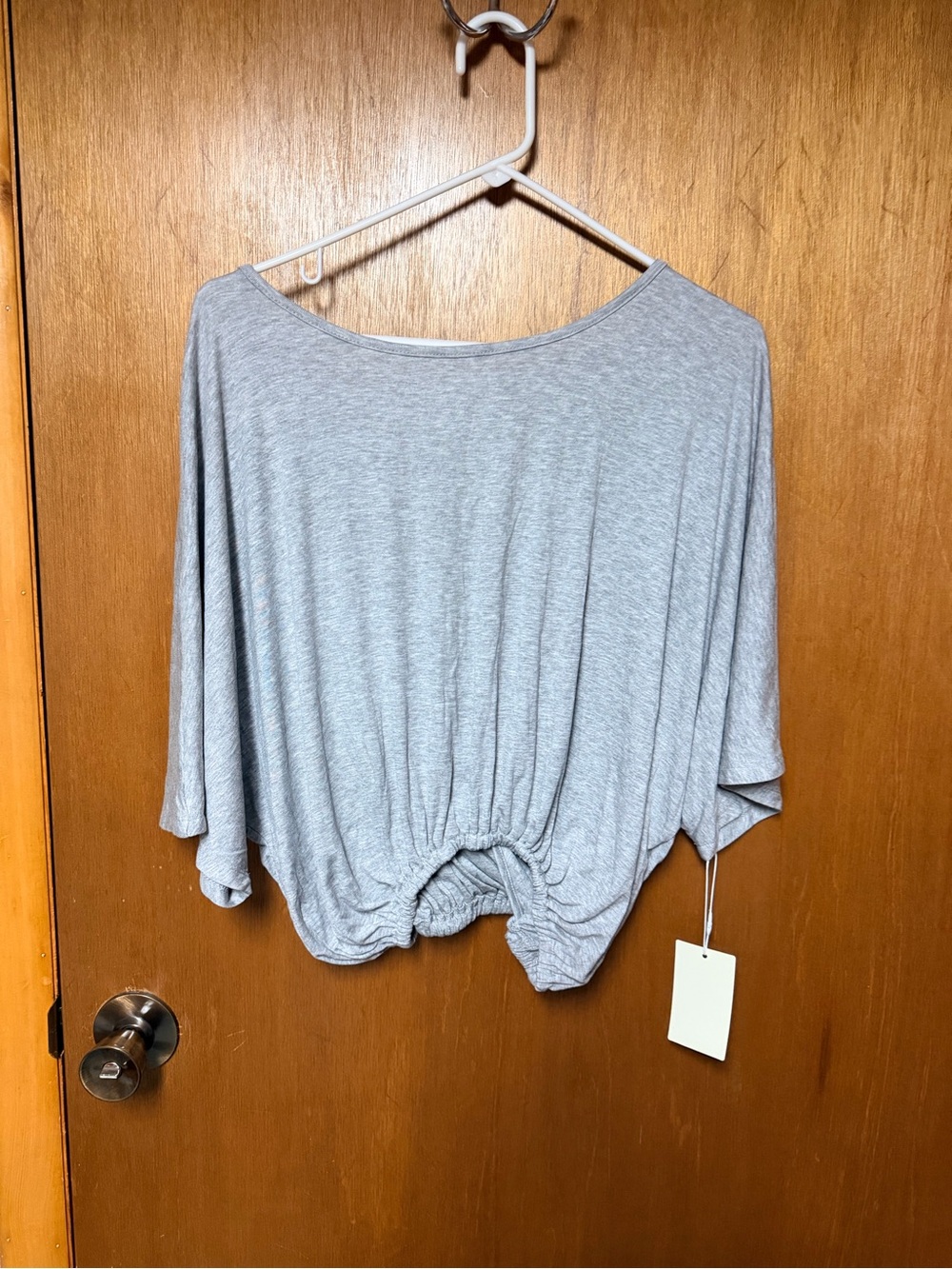 HALARA Light Gray Ruched Hem Crop Top